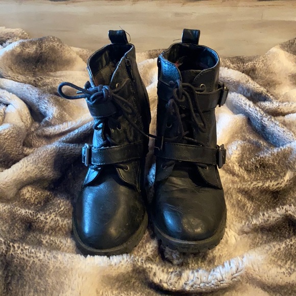 Madden Girl booties - Picture 2 of 7